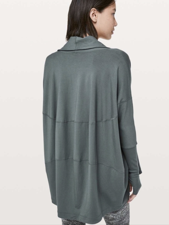 lululemon athletica Tops - Lululemon Back In Action Wrap Sea Steel